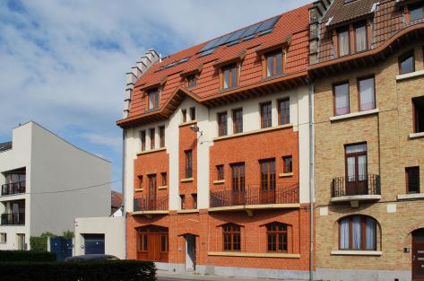 photographie de la façade à rue des logements Wauters  